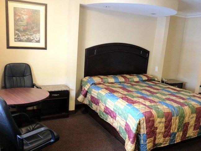Delmonico Motel Los Angeles Room photo